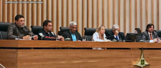 Samuzeiros expõem problemas do SAMU-DF, em audiência pública, na Câmara Legislativa