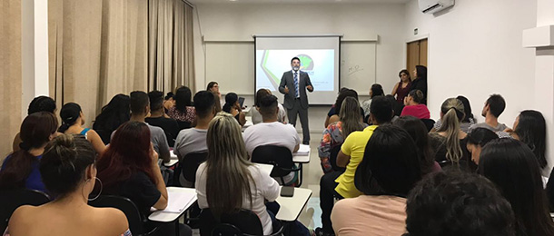 Sindate e Febrapen realizam palestra sobre a Evolução da Enfermagem na Escola de Saúde Unyleya