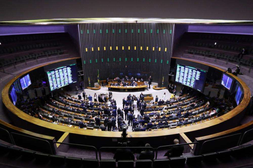 Câmara dos Deputados protocola PEC que garante o Piso Salarial da Enfermagem para estados e municípios