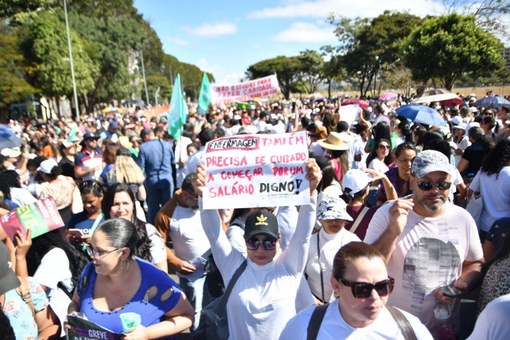 Categoria decide pelo fim da greve. Saiba quais os próximos passos
